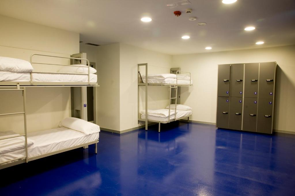 Bbk Bilbao Good Hostel Bilik gambar